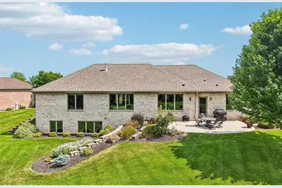 6735  Blue River Way, Racine, WI 53402 - Photo 91