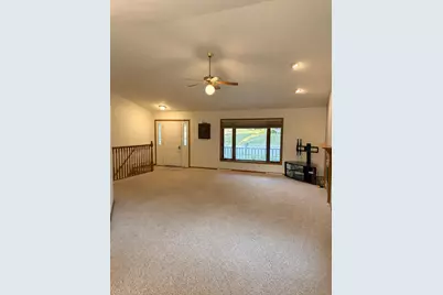 404  Bittersweet Ln, Plymouth, WI 53073 - Photo 11