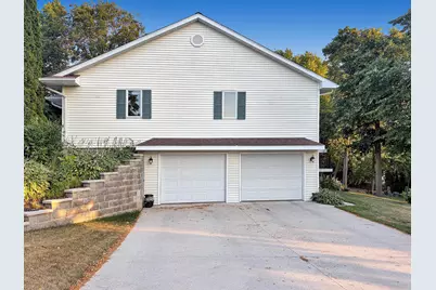 404  Bittersweet Ln, Plymouth, WI 53073 - Photo 3