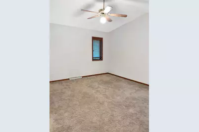 404  Bittersweet Ln, Plymouth, WI 53073 - Photo 17