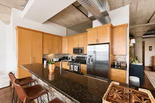 311 E Erie St, Milwaukee, WI 53202 - Photo 15