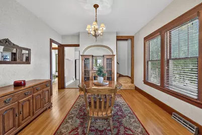 324  Henry St, Burlington, WI 53105 - Photo 9