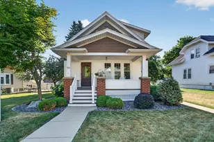 324 Henry St, Burlington, WI 53105 - Photo 1