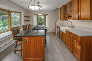 8000 Warren Ave, Wauwatosa, WI 53213 - Photo 21