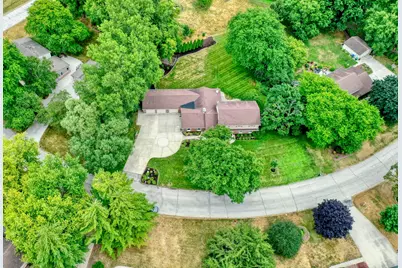 8246  Firwood Ln, Greendale, WI 53129 - Photo 61