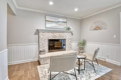 8246  Firwood Ln, Greendale, WI 53129 - Photo 17