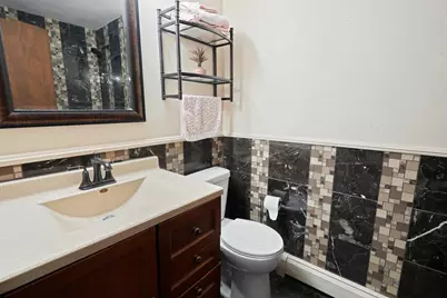 312 N 7th St, Racine, WI 53185 - Photo 19