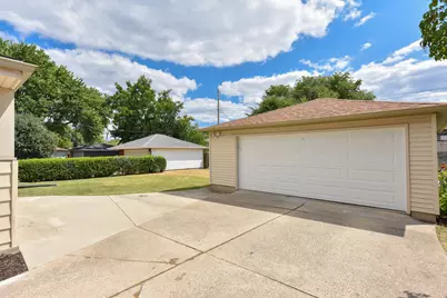 3762 S 77th St, Milwaukee, WI 53220 - Photo 27