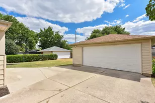 3762 S 77th St, Milwaukee, WI 53220 - Photo 27