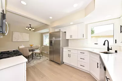 3762 S 77th St, Milwaukee, WI 53220 - Photo 11