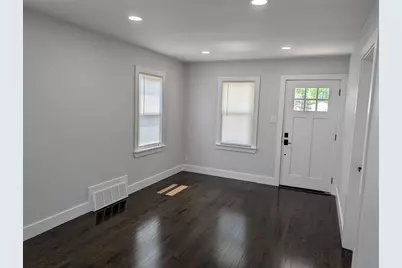 3130 S Clement Ave, Milwaukee, WI 53207 - Photo 9