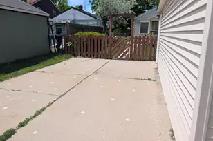 3130 S Clement Ave, Milwaukee, WI 53207 - Photo 7