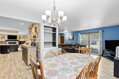 1247  River Park Cir, Mukwonago, WI 53149 - Photo 9