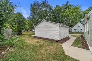 2815 S 91st St, West Allis, WI 53227 - Photo 35