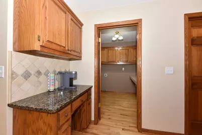 2902  Berkshire Dr, Waukesha, WI 53188 - Photo 13