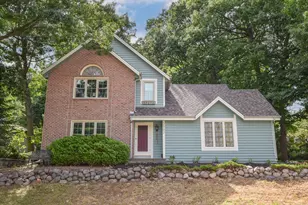 2902 Berkshire Dr, Waukesha, WI 53188 - Photo 1