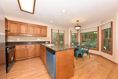 2902  Berkshire Dr, Waukesha, WI 53188 - Photo 11