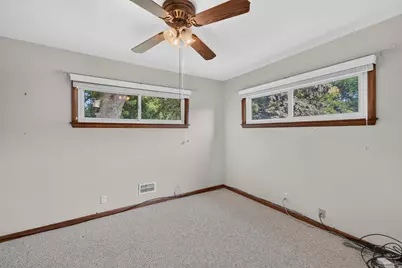 5380 N 107th St, Milwaukee, WI 53225 - Photo 13