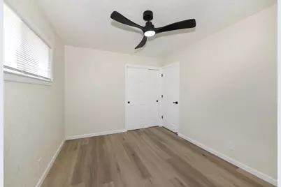 8034 W Grantosa Dr, Milwaukee, WI 53218 - Photo 19