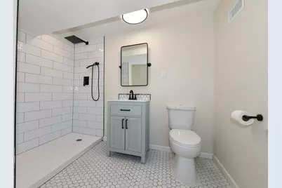 8034 W Grantosa Dr, Milwaukee, WI 53218 - Photo 27