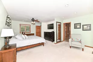 7436 W Tuckaway Creek Dr, Franklin, WI 53132 - Photo 15