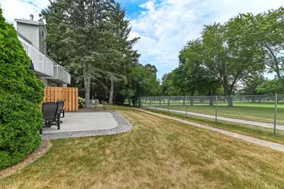 7436 W Tuckaway Creek Dr, Franklin, WI 53132 - Photo 27
