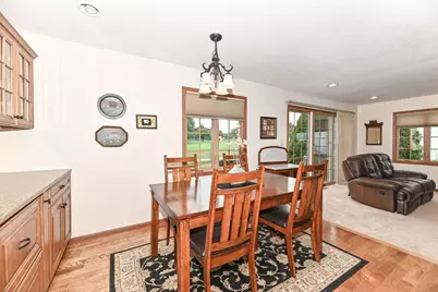 7436 W Tuckaway Creek Dr, Franklin, WI 53132 - Photo 7