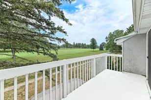 7436 W Tuckaway Creek Dr, Franklin, WI 53132 - Photo 3