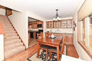 7436 W Tuckaway Creek Dr, Franklin, WI 53132 - Photo 9