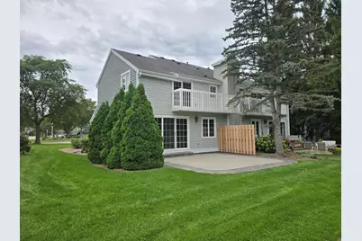 7436 W Tuckaway Creek Dr, Franklin, WI 53132 - Photo 5