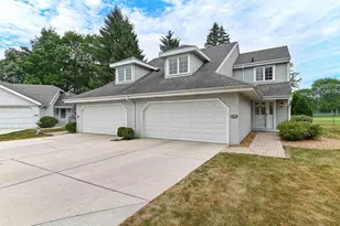 7436 W Tuckaway Creek Dr, Franklin, WI 53132 - Photo 1