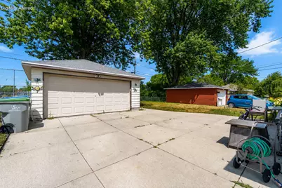 4147 S 52nd St, Milwaukee, WI 53220 - Photo 5