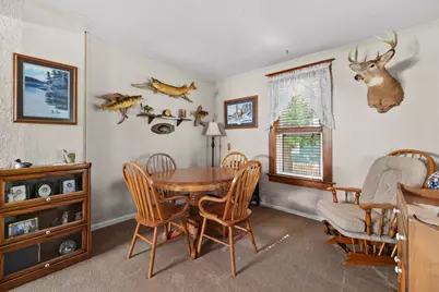 432  Pleasant Ave, Hartford, WI 53027 - Photo 21