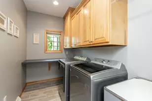 N16W29803 Brookstone Cir, Delafield, WI 53072 - Photo 33
