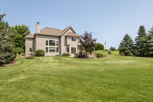 N16W29803 Brookstone Cir, Delafield, WI 53072 - Photo 37