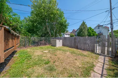 2812 N Pierce St, Milwaukee, WI 53212 - Photo 19