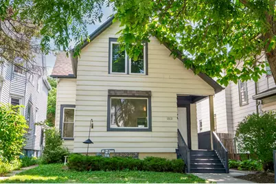 2812 N Pierce St, Milwaukee, WI 53212 - Photo 1