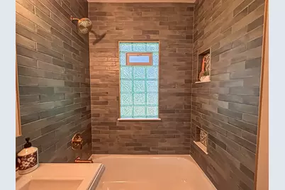 1743 E Bennett Ave, Milwaukee, WI 53207 - Photo 19