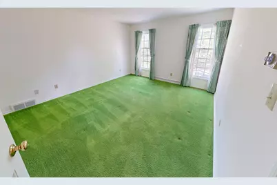 18075  Whippletree Ct, Brookfield, WI 53045 - Photo 15