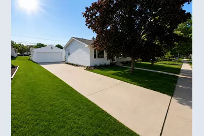 2928 S 21st St, Sheboygan, WI 53081 - Photo 3