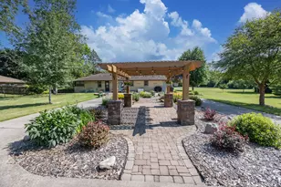 N58W21816 Maclynn Dr, Menomonee Falls, WI 53051 - Photo 11