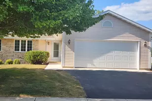 418 E 3rd Ave, Elkhorn, WI 53121 - Photo 1