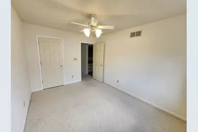 418 E 3rd Ave, Elkhorn, WI 53121 - Photo 15
