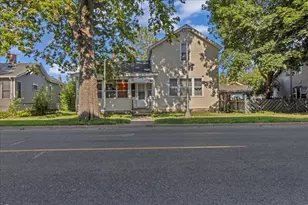 1306 7th St, La Crosse, WI 54601 - Photo 1