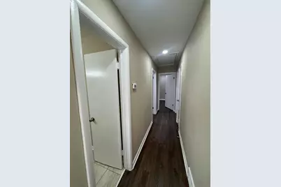 5525 N Long Island Dr, Milwaukee, WI 53209 - Photo 11