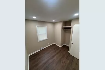 5525 N Long Island Dr, Milwaukee, WI 53209 - Photo 15