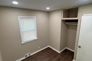 5525 N Long Island Dr, Milwaukee, WI 53209 - Photo 15
