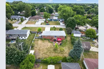 704  Roosevelt Ave, Racine, WI 53406 - Photo 31