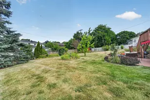 704 Roosevelt Ave, Racine, WI 53406 - Photo 25