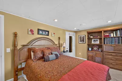 704  Roosevelt Ave, Racine, WI 53406 - Photo 19